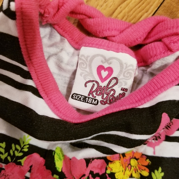 📌3/$25📌 Real Love 18M top - Picture 3 of 6